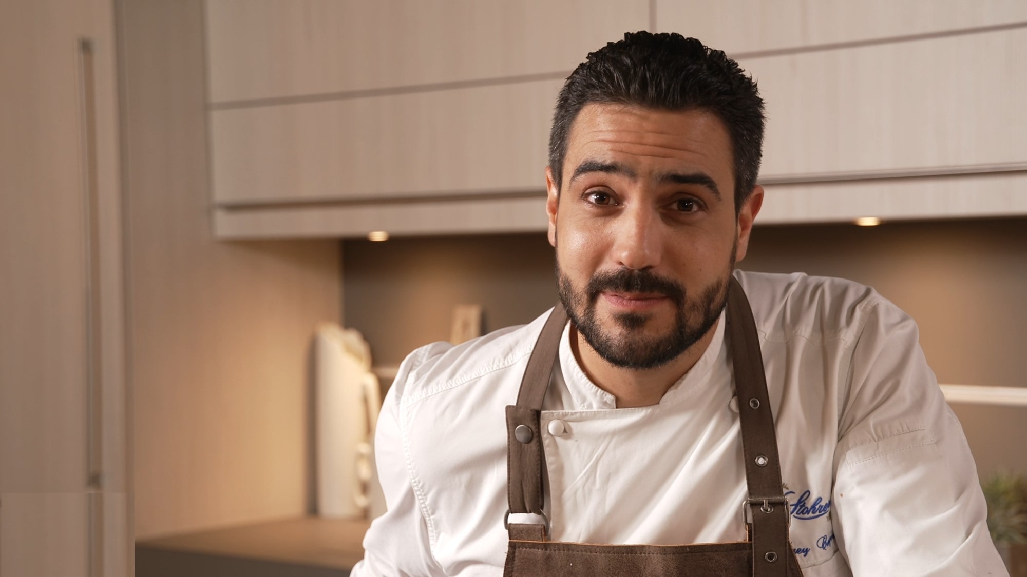 Jeffrey Cagnes enseigne la Pâtisserie